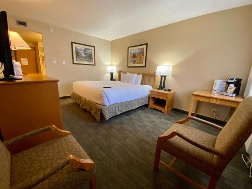 Best Western Sheridan Center image 11